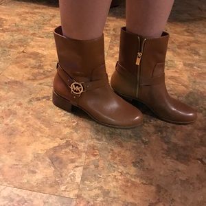 Micheal kors ankle boots