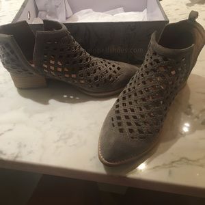 Jeffrey Campbell Taggart booties