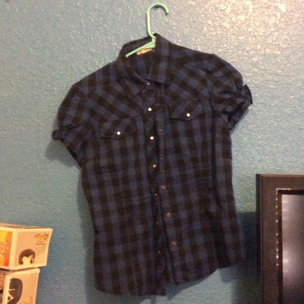 Small blue and black plaid short sleeve blouse
