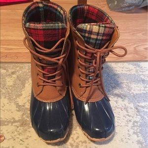 Sporto Duck boots! Size 8!