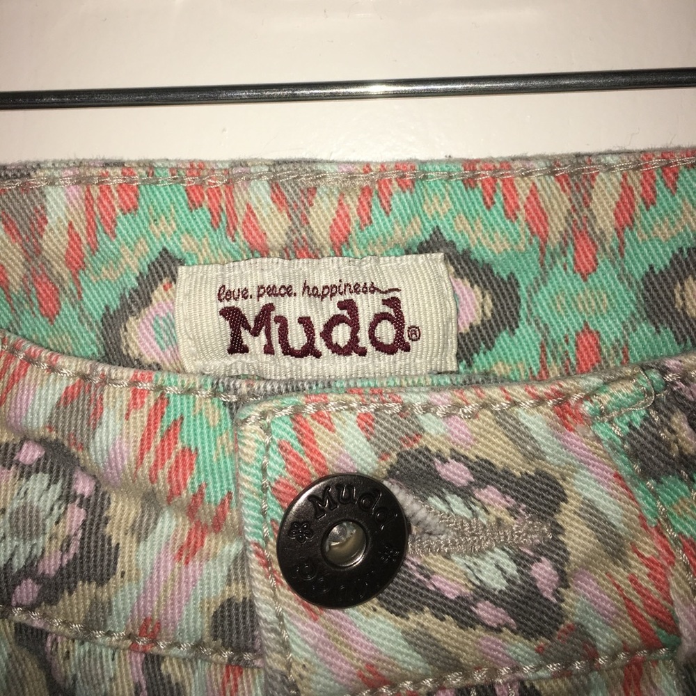 Cute patterned shorts - Picture 3 of 3