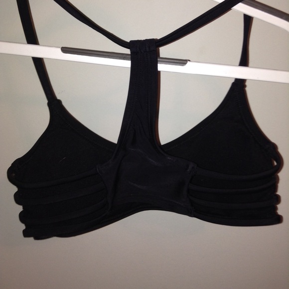 Black bikini top - Picture 2 of 4