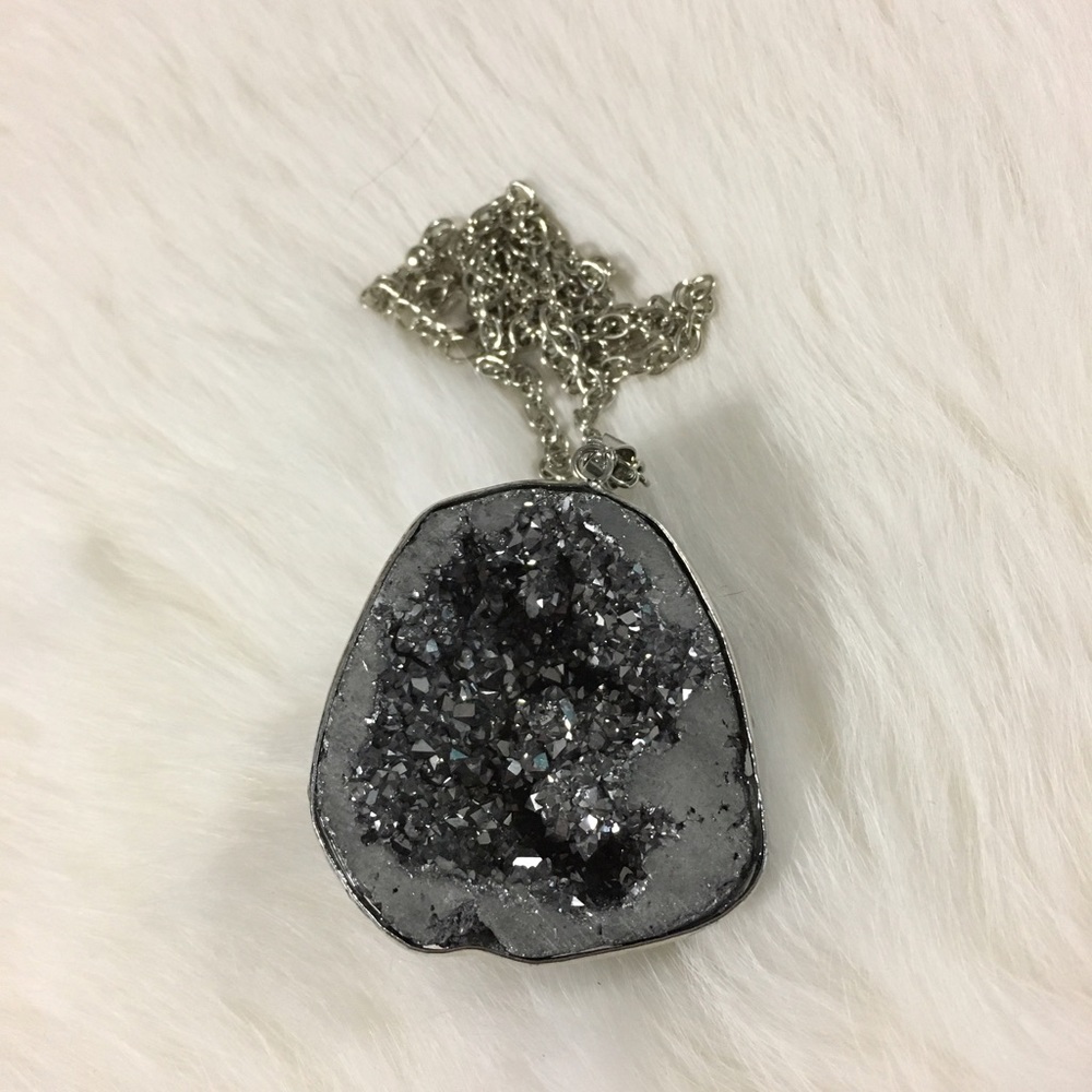 Handmade Geode Necklace - Picture 3 of 3