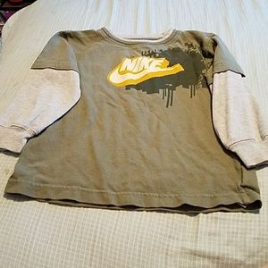 Nike long sleeve shirt