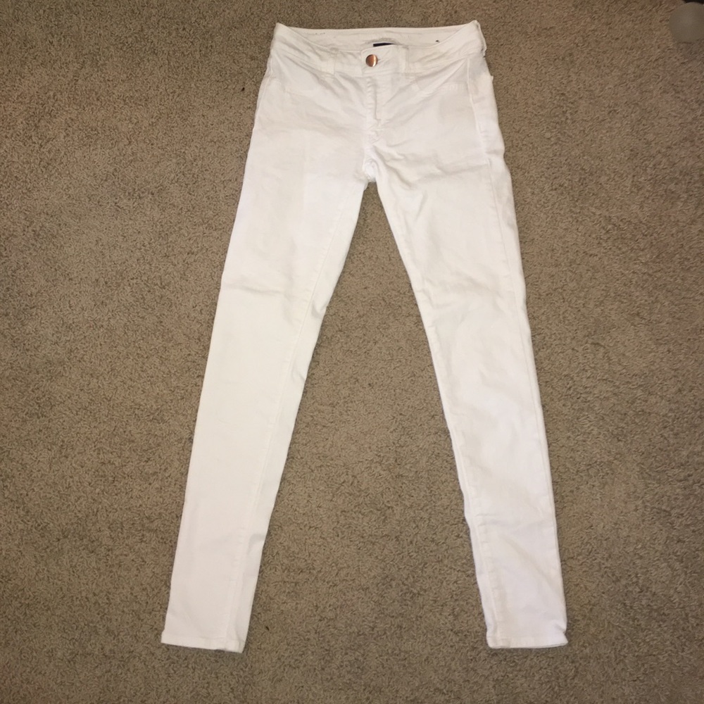 American Eagle white jeans