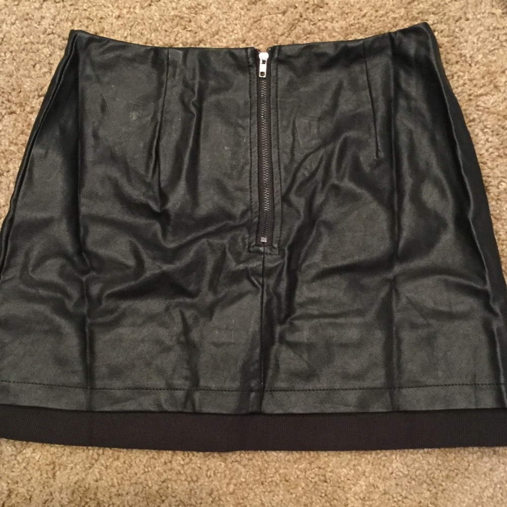 Faux Leather Studded Mini Skirt - Picture 3 of 4
