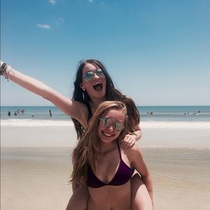 Meet your Posher, Rivé