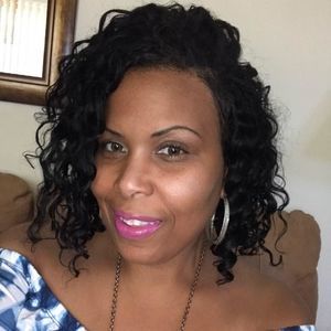 Meet your Posher, Anitra