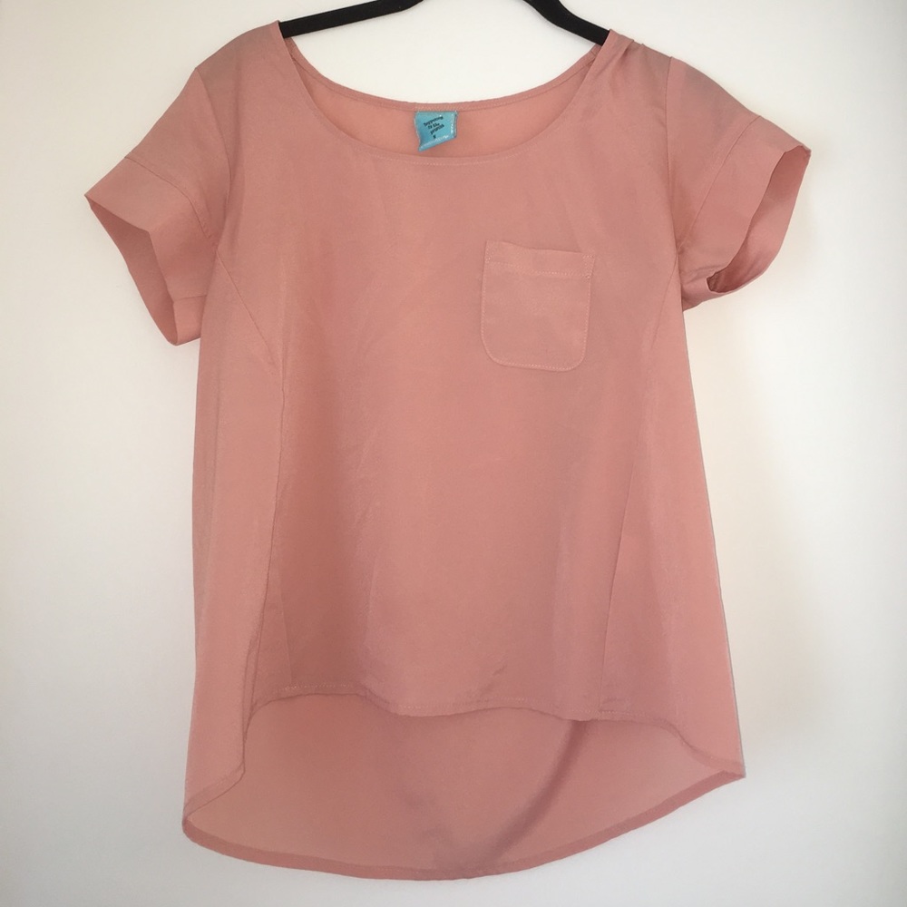 Silky peach top