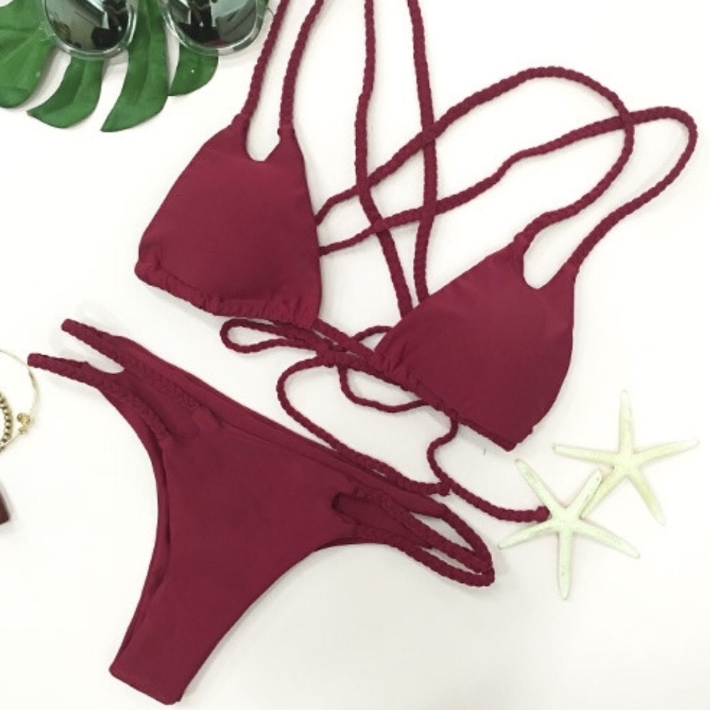 Maroon bikini - Picture 4 of 4
