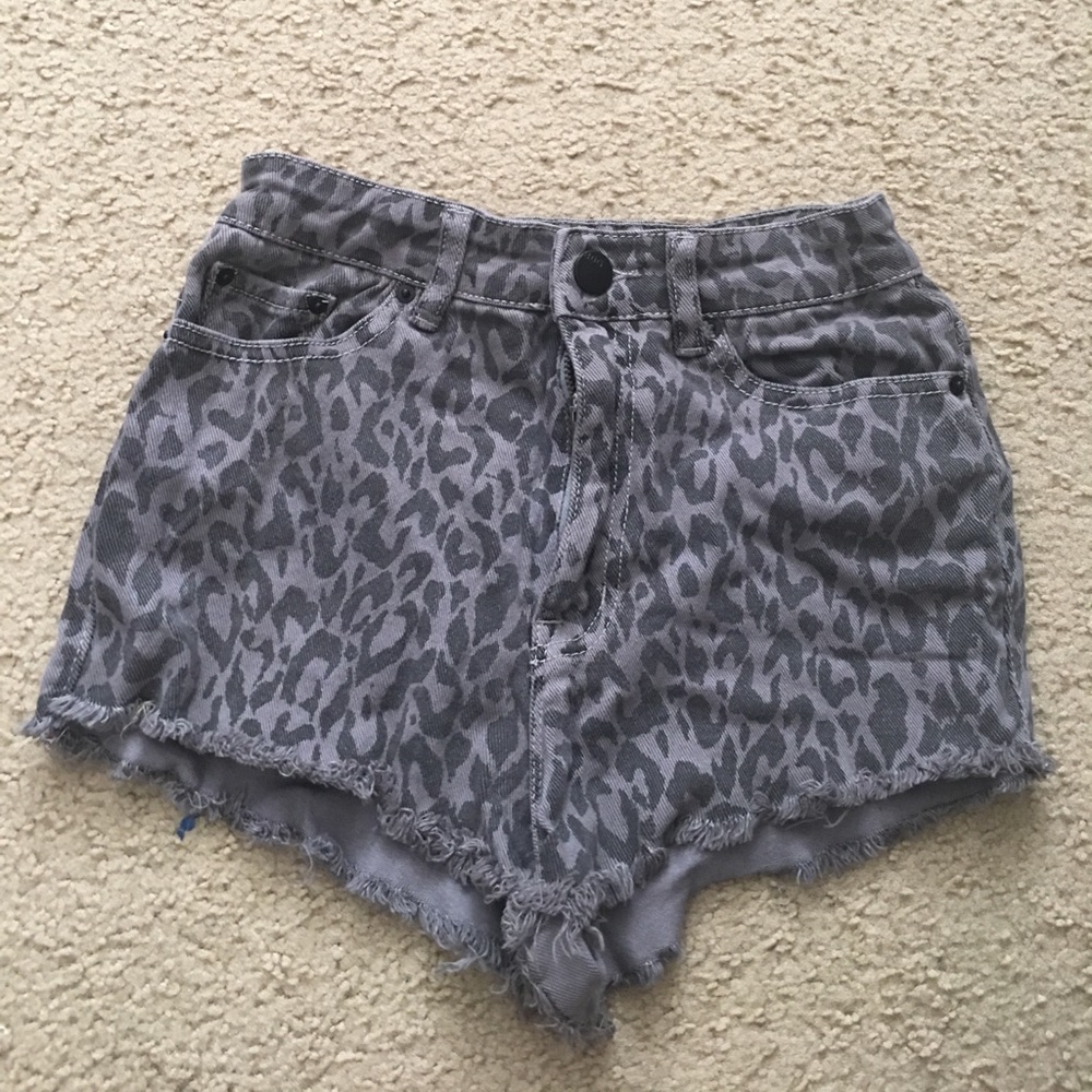 Animal print high waist shorts