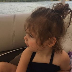 Meet your Posher, Ella