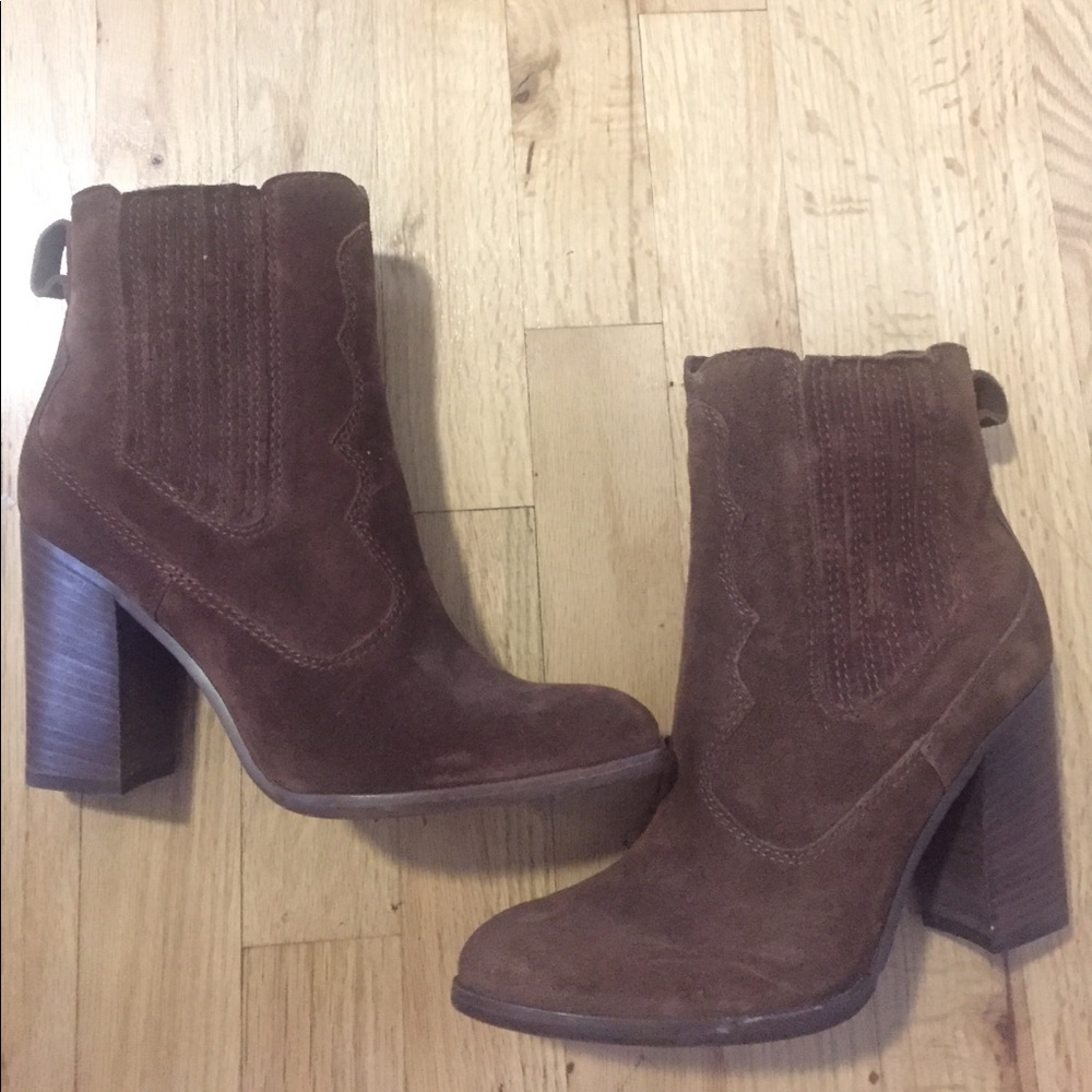 Dolce vita brown boots like new!