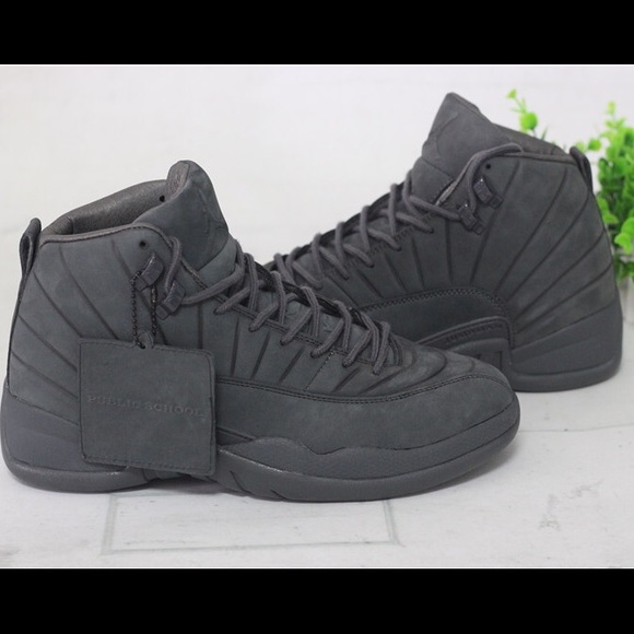 Air Jordan Retro 12 - Picture 2 of 7