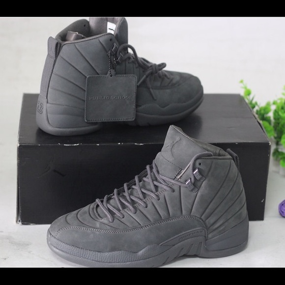 Air Jordan Retro 12 - Picture 7 of 7