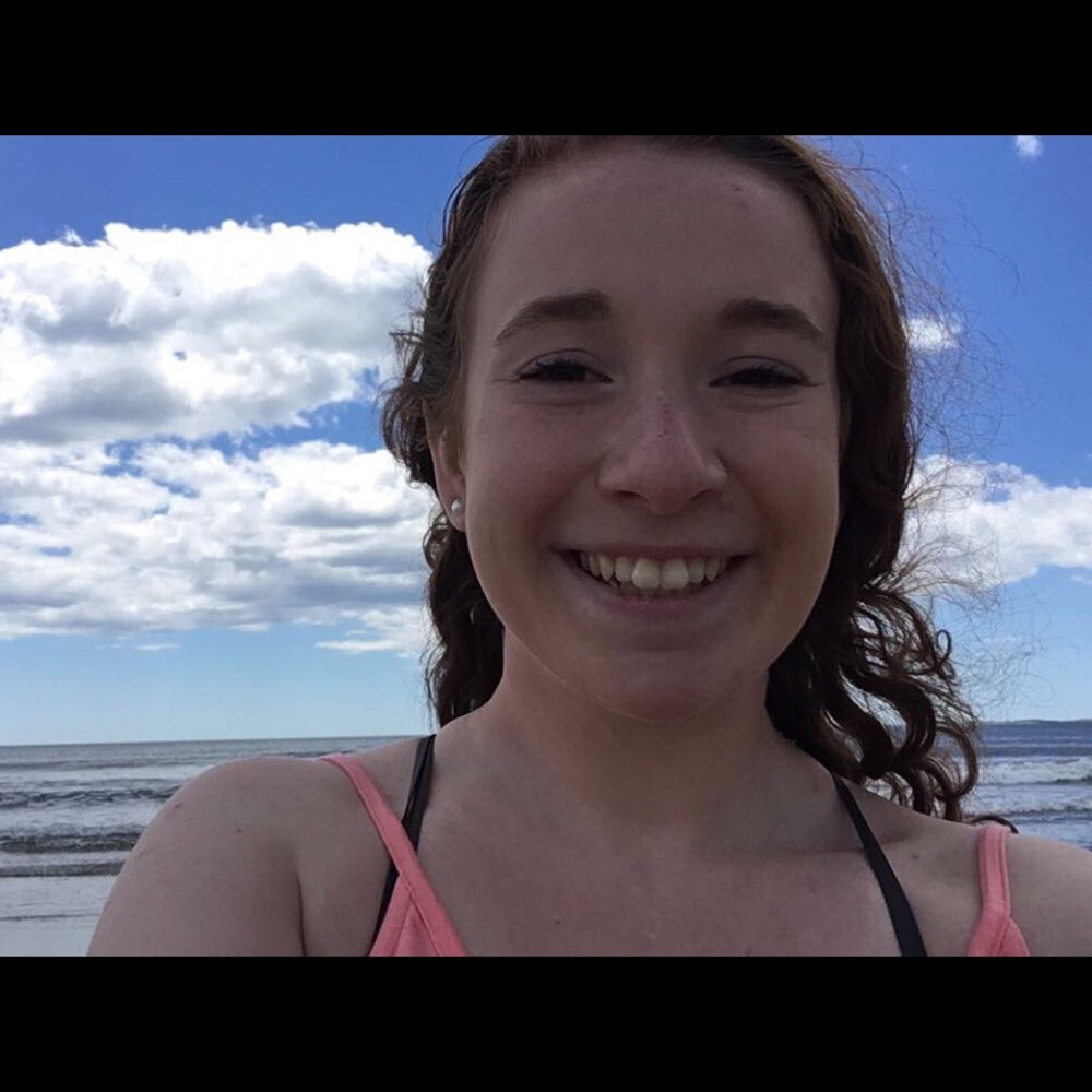 Meet your Posher, Carina