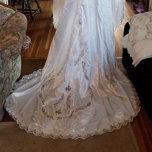V neck wedding dress