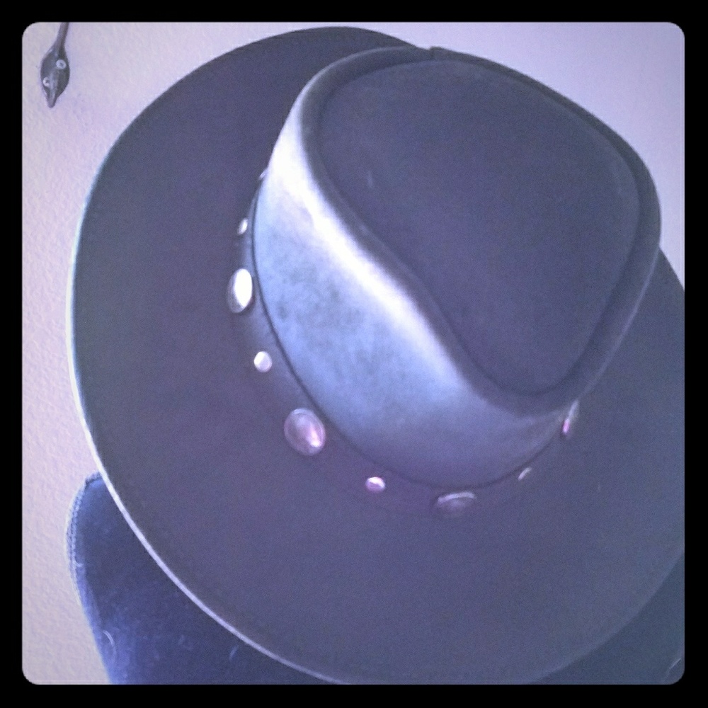 Men's leather hat