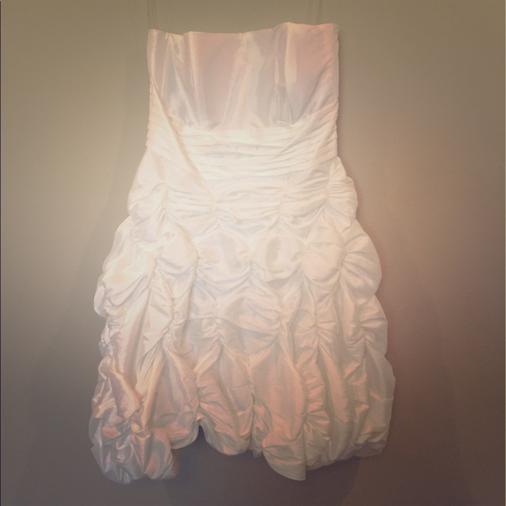 White strapless dress