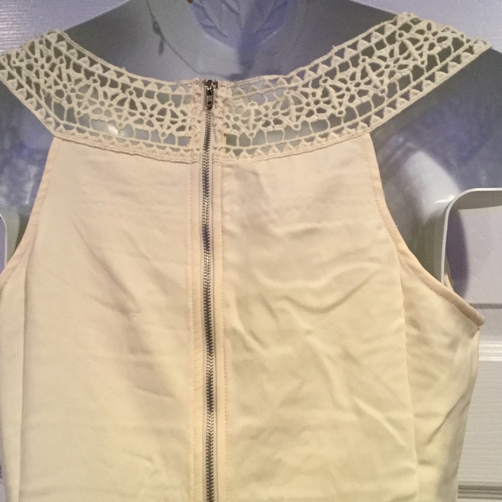 Trim Collar Sheath Style Ivory dress - Picture 7 of 8