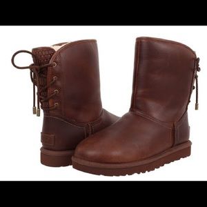 NEVER WORN Ugg Mariana Leather boots
