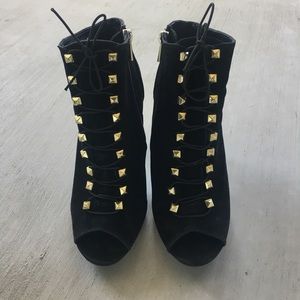 SALE 🔴 Peep Toe Lace Up Heels