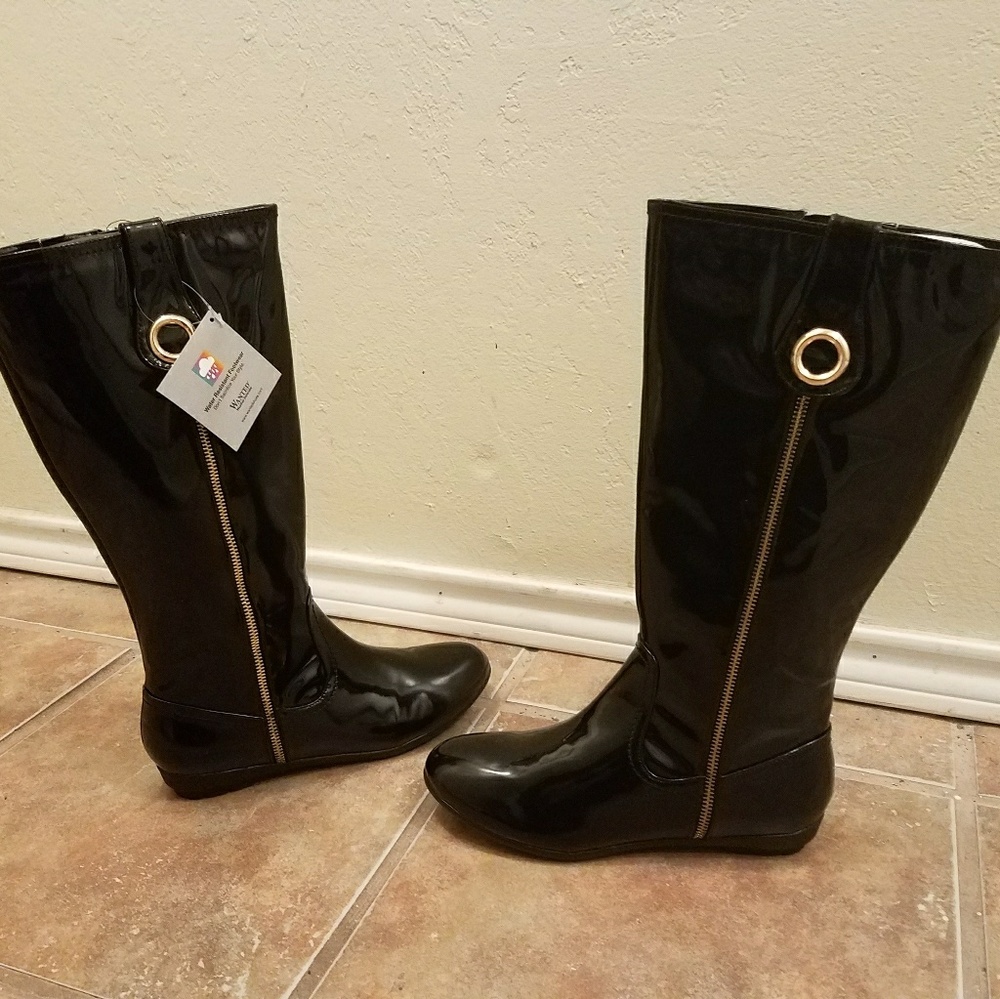 Black Rainboots or Costume Boots