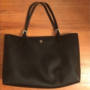 Tory Burch Large Buckle Tote in Black