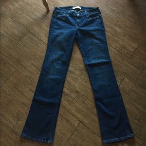 Brand new Hollister Jeans!!!💚💚💚