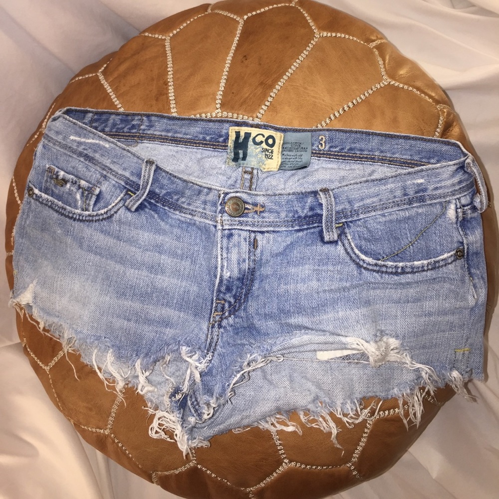 The perfect pair of denim cutoff shorts!