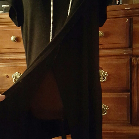 Top - Picture 2 of 2