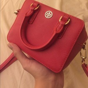 24 hour sale ‼️ Authentic Cross body bag