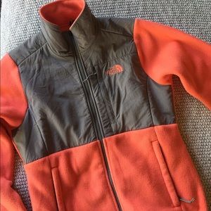 Lightly used peach Northface fleece jacket