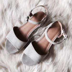 [UO] Greyish blue Espadrille sandal 🌼