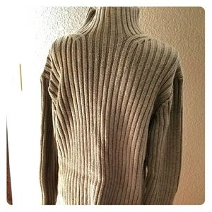Men's GAP mock turtle neck sweater