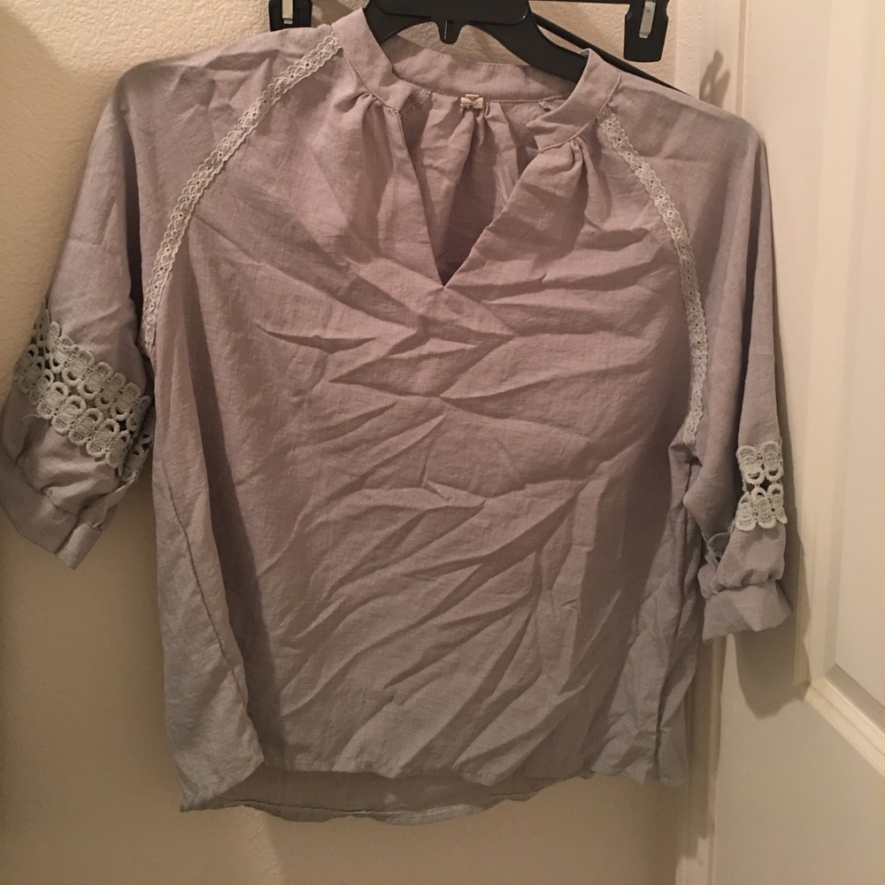 Lace blouse mid sleeves boxy