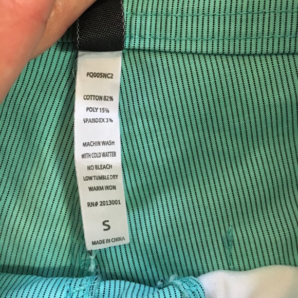 Green Short Shorts - Picture 5 of 8