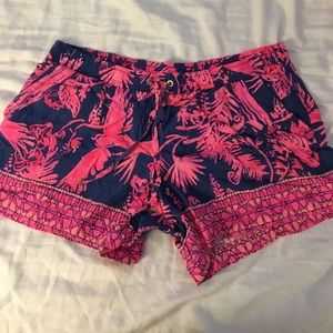 Lilly Pulitzer beach shorts size L!