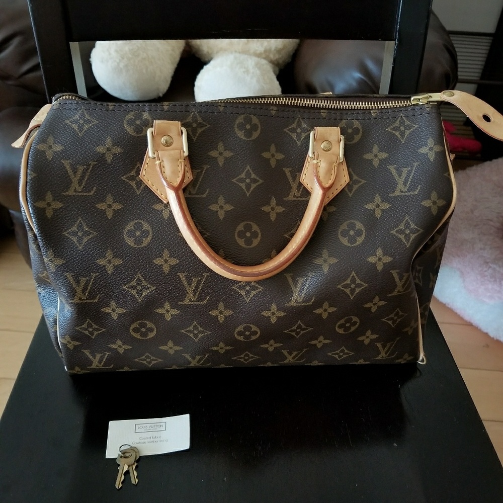 🎉🎉SOLD🎉🎉100% Authentic Louis Vuitton Speedy 30