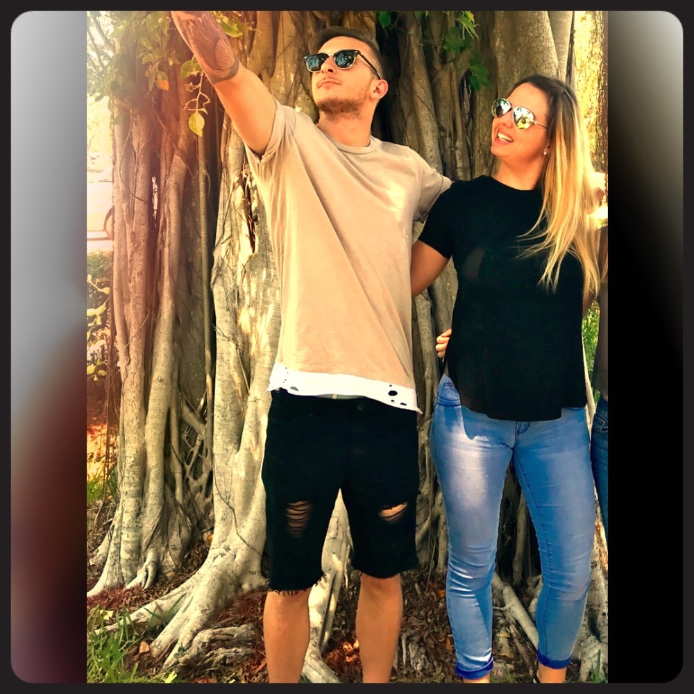 Meet your Posher, Jella