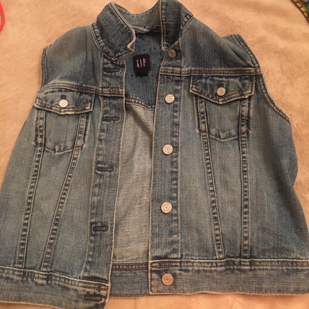 Cut off jean vest