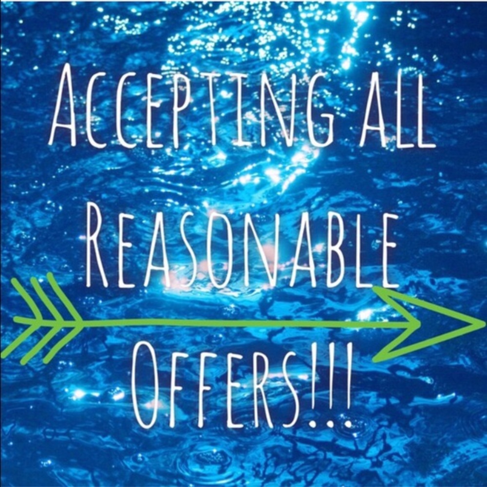 Everything in my closet must go!! MAKE ME AN OFFER