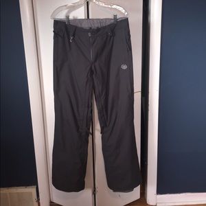 Women's 686 gray snowboarding pants