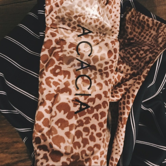 BRAND NEW ACACIA FRANCE ONE PIECE SIZE XL🌹 - Picture 6 of 7