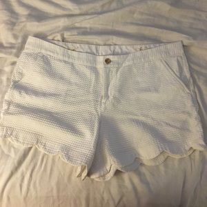 Lilly Pulitzer size 16 buttercup short