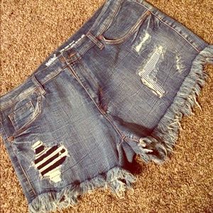 Size 18  distressed fringe denim shorts.