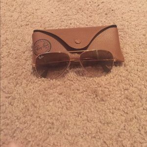 Aviator style Ray Bans