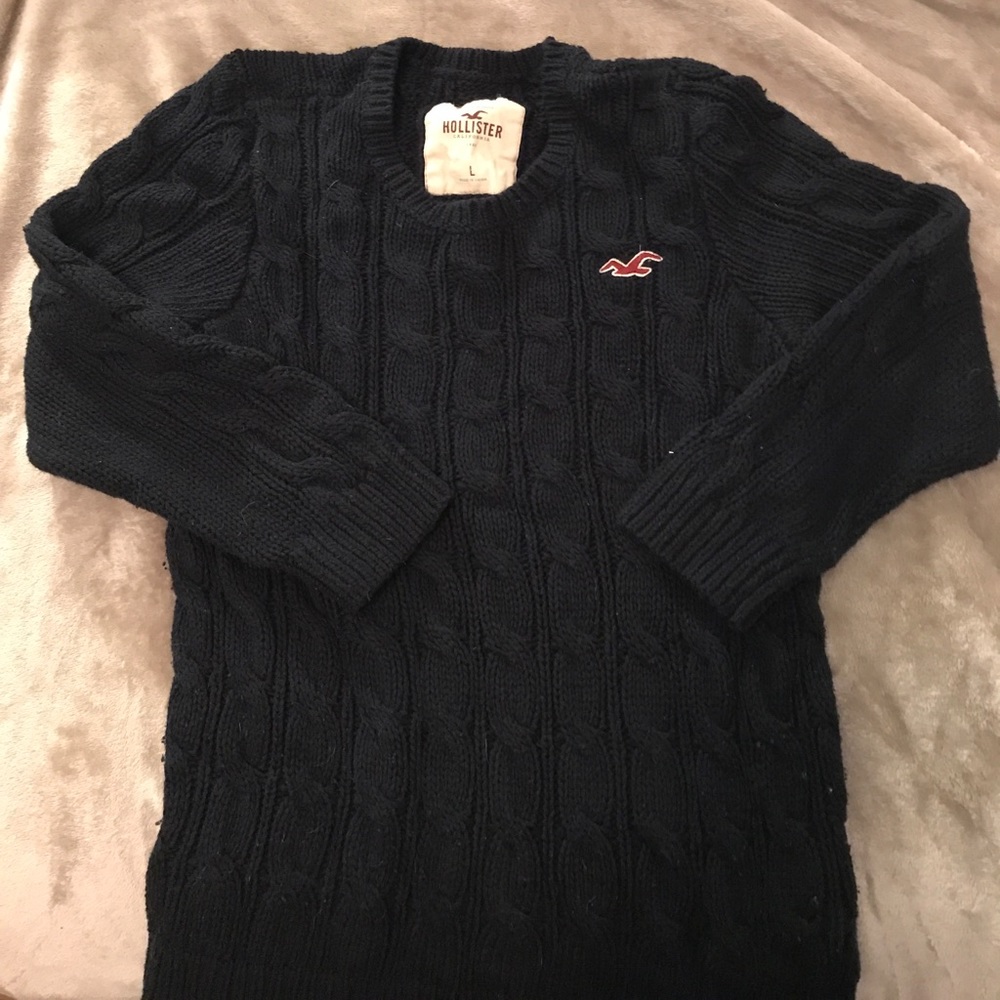 Hollister sweater