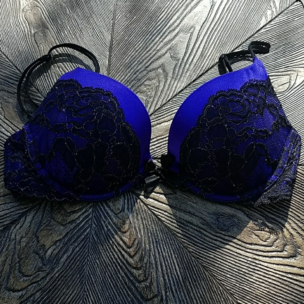 Victoria's Secret Very Sexy Plunge bra
