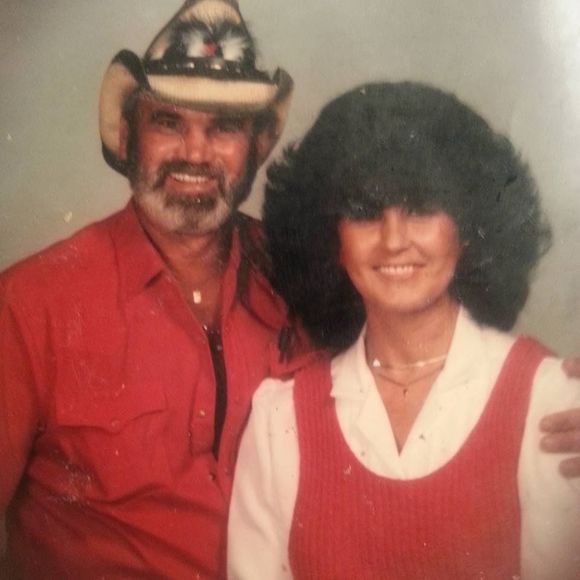 Meet your Posher, Eva - Picture 1 of 1